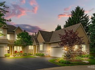 2311 Woodglen Ct, Aurora, IL 60502