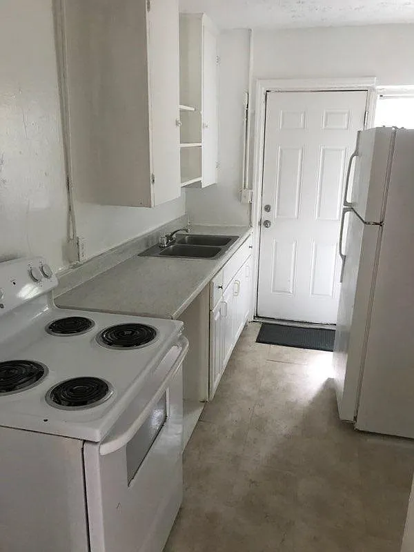 2 bed, 550 sqft, $850 — Photo 3