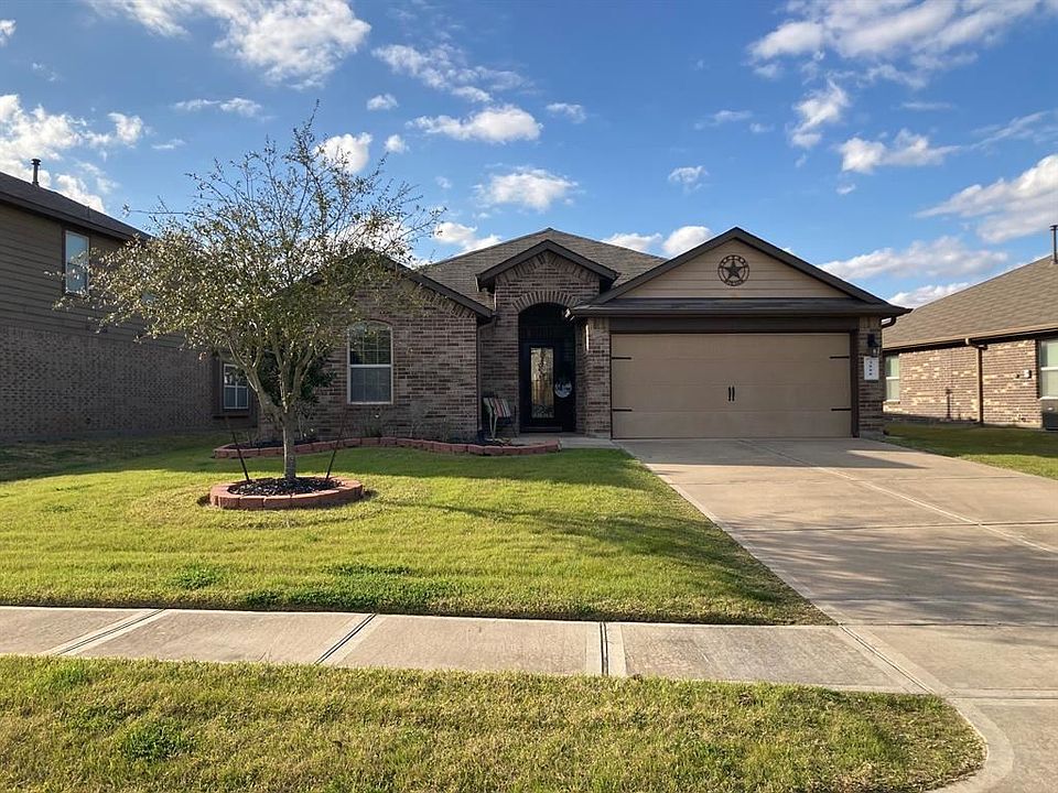 1st image of 3006 McDonough Way