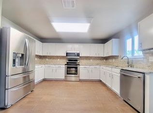 110 Hays Forest Cv, Elgin, TX 78621