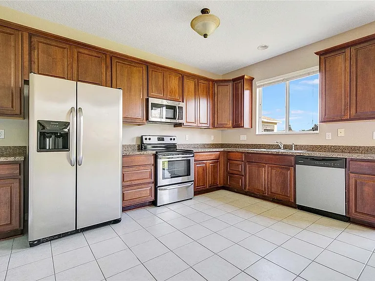 10824 Tilston Point — Photo 16