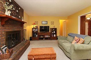 4th image of 3715 Auburn Ave NE