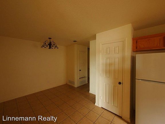 4th image of 2606 Seabiscuit Dr APT B