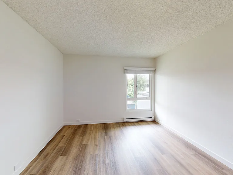 Eight 80 Newport Beach — Photo 103