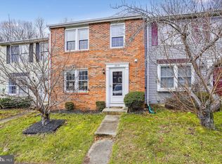 8675 Hickory Ridge Ct, Springfield, VA 22153