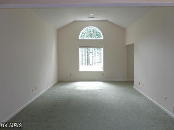 4th image of 6881 Fairway Dr E