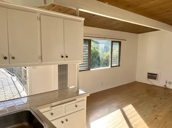 931 Morada Pl, Altadena, CA