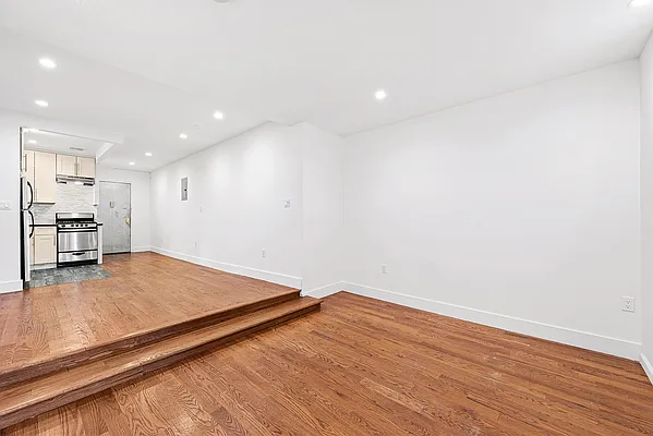 Rented by Corcoran | media 2