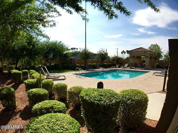 2nd image of 3250 W Greenway Rd Unit 157