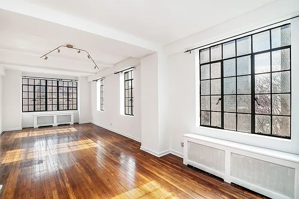 Sold by Compass | media 5