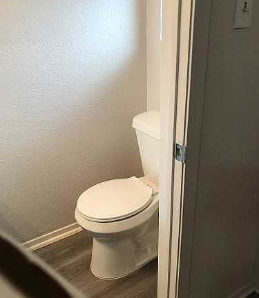 5th image of 1105 Shanarae Cir #B