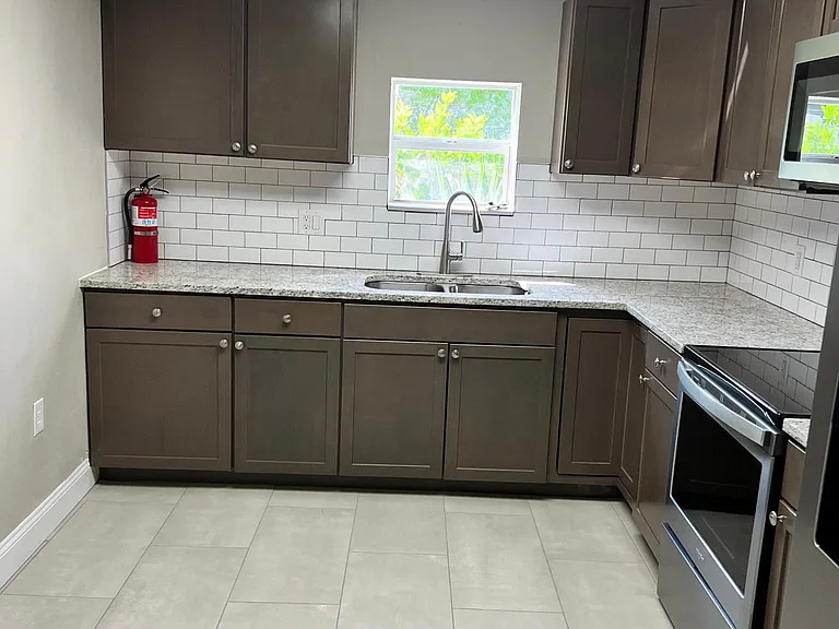 1515 Lexington Ave #1515 — Photo 10
