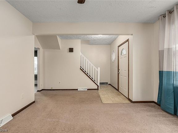 4th image of 1308 Lakeview Ave