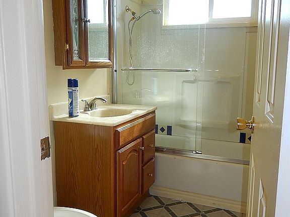 4th image of 1824 W Palm Dr
