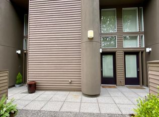 3003 14th Ave W APT 202, Seattle, WA 98119