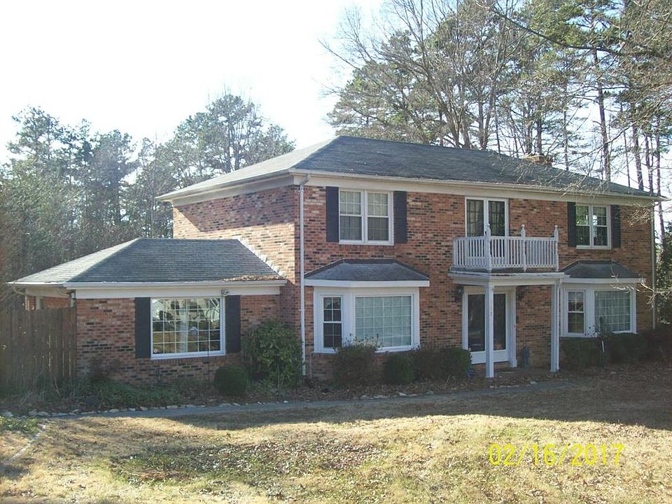 1st image of 233 Woodcreek Pl
