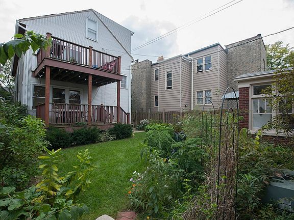 2nd image of 2250 W Farragut Ave #2