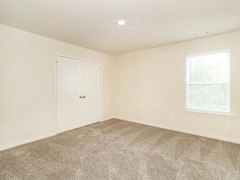 128 Innis Brook Cir — Photo 11