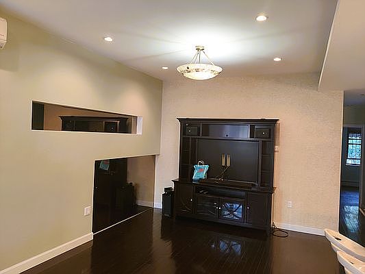 1st image of 77-26 Kneeland Ave #2