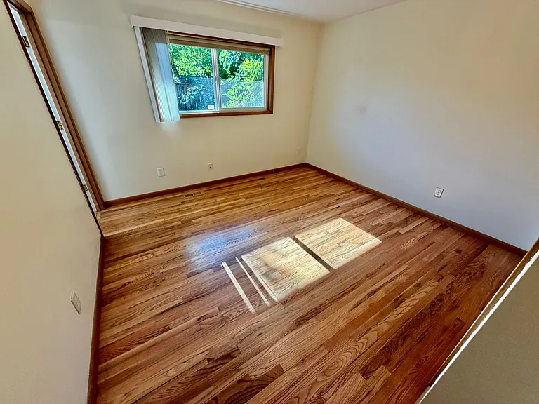 1712 SE 104th Ave — Photo 19