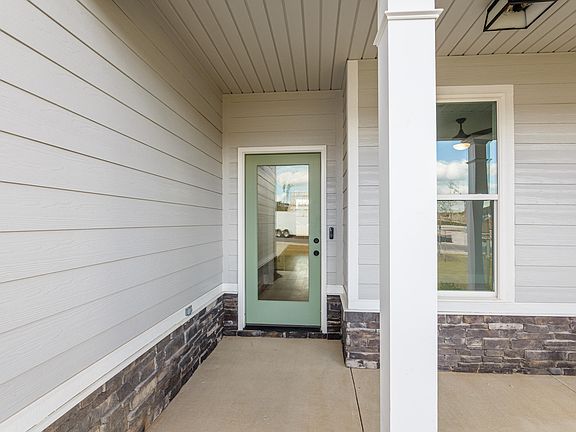 3rd image of 2384 Bundoran Drive