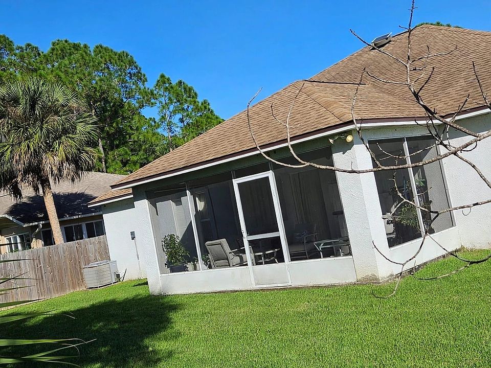 2nd image of 1366 BUFFING Circle SE