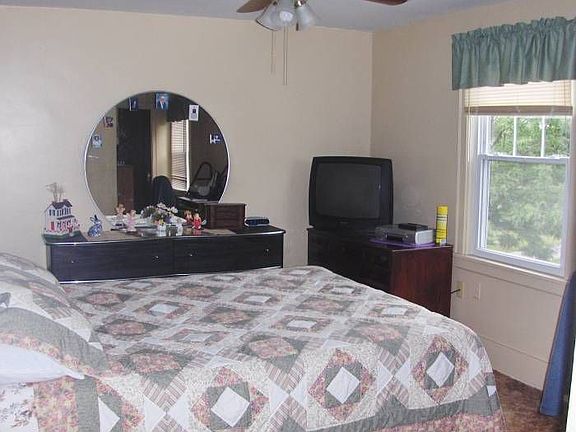 2 good-sized bedrooms