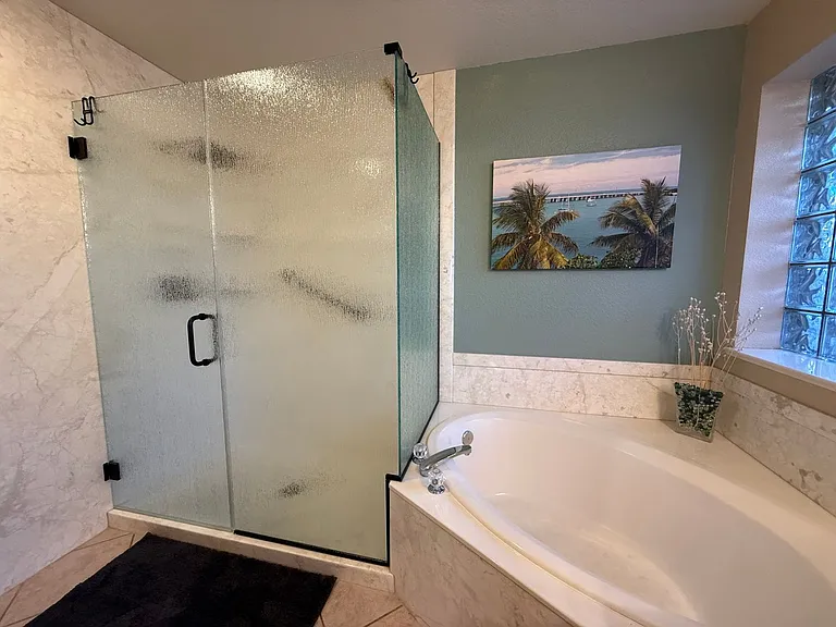 11401 E Medina Ave — Photo 9