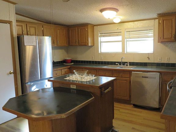 2nd image of 292 SW Friendship Way