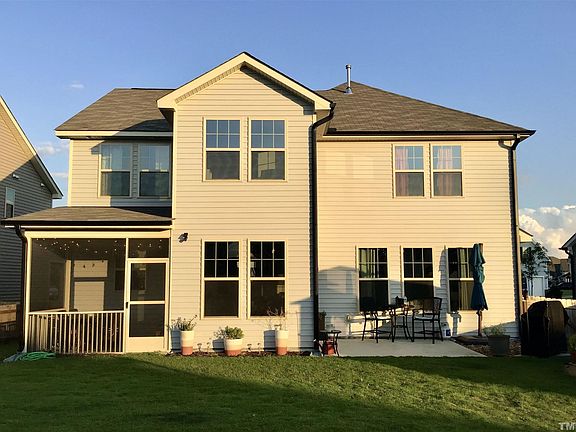 3rd image of 524 Willow Breeze Ct