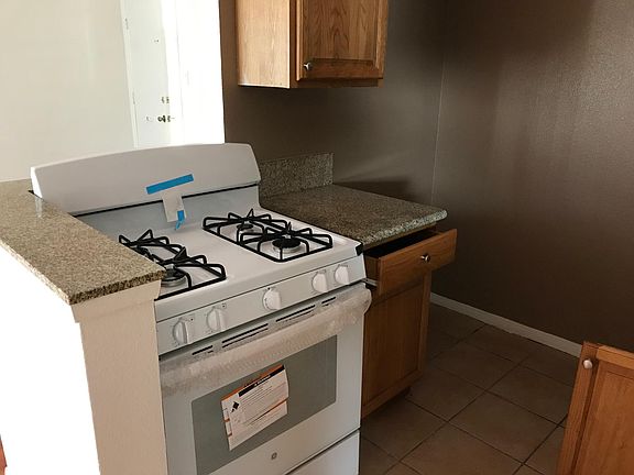 4th image of 207 S Lillie Ave APT 1