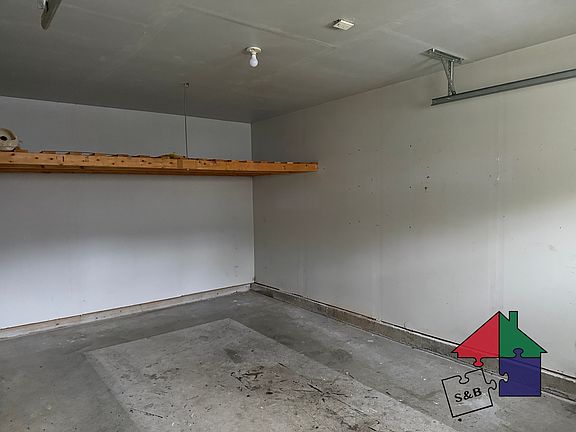 3rd image of 83 Cornelia Ct