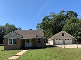 1320 N Pearl St, Crestview, FL 32536
