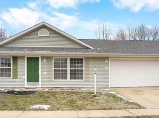 506 S Sunny Ln, Urbana, IL 61802