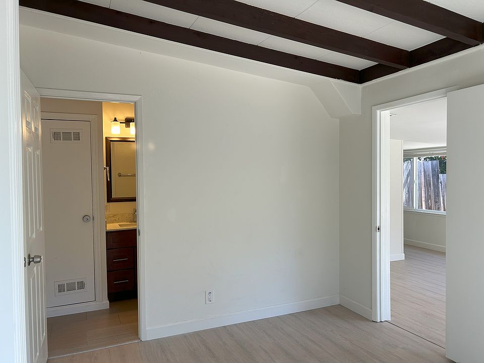 1st image of 2065 Don Ct #2