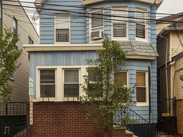 625 36th Street image 1 of 39