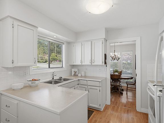 4th image of 6515 Lyon Rd