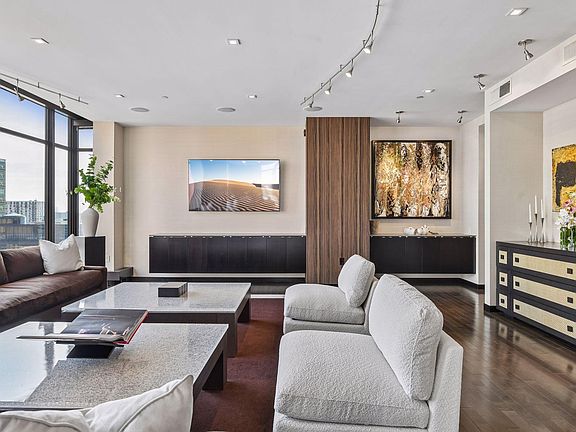 4th image of 201 S 11th St Unit 1120