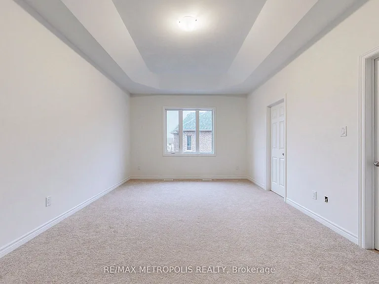 9 Caton Ln — Photo 32