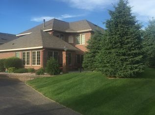 1501 Hunter Hill Rd, Hudson, WI 54016