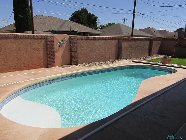 2104 W Ray Ave — Photo 33