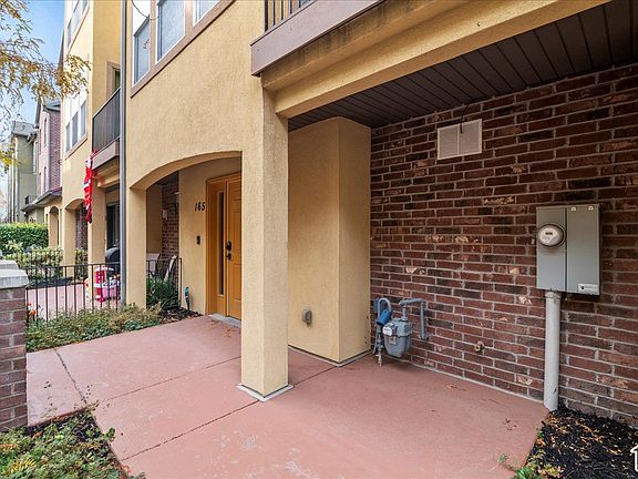 5th image of 165 W Lady Bank Way