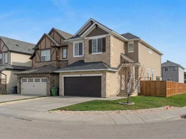 16 W Nolancrest Cir NW, Calgary, AB T3R 0T8