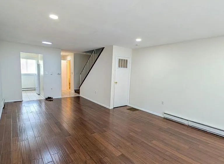 513 Carrollton Dr #A — Photo 5