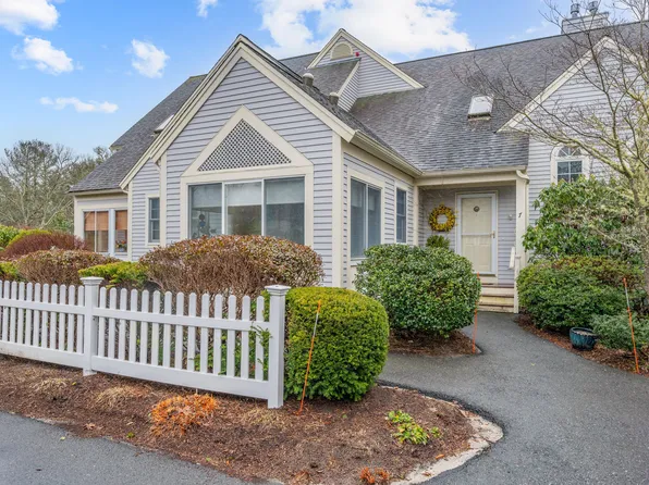 7 Red Cedar Road #7, Mashpee, MA 02649