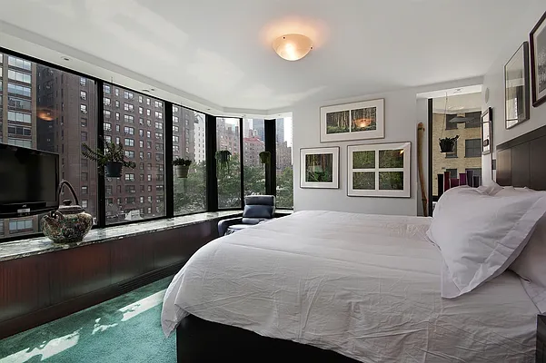 Sold by Corcoran | media 4