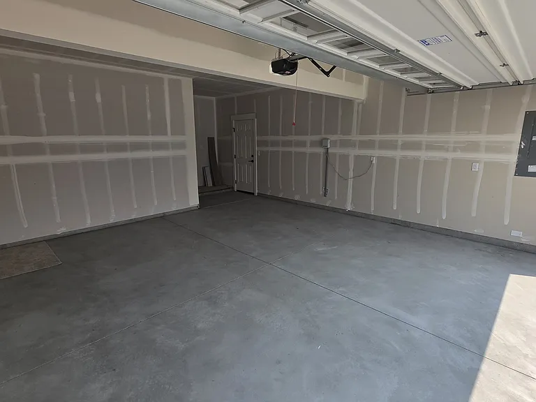 3304 E Fitz Roy Ct — Photo 2