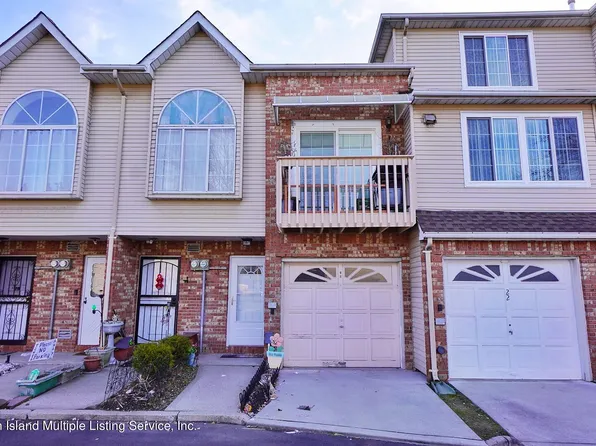 20 Jupiter Ln, Staten Island, NY 10303