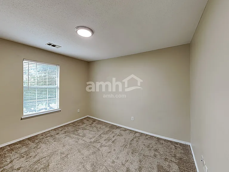 316 Stormydale Ln — Photo 19