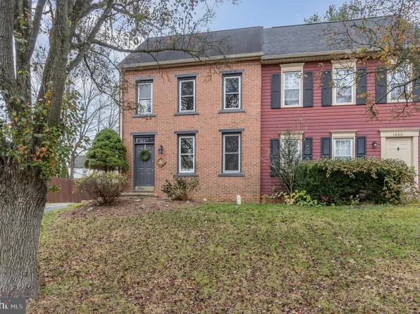 1638 Chadwick Cir, Lancaster, PA 17603